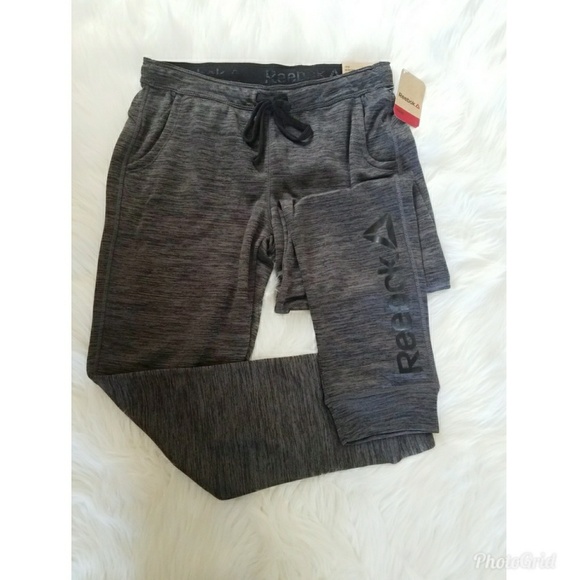 Reebok Pants - NWT • Reebok cuffed ankle length pants